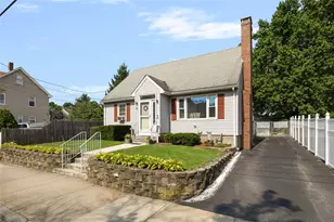 28 Lincoln Ave, Cranston, RI 02920 - Photo 32