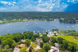125 Winchester Dr, South Kingstown, RI 02879 - Photo 4
