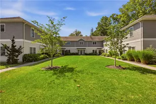 94 Sandy Point Farm Rd, Portsmouth, RI 02871 - Photo 2