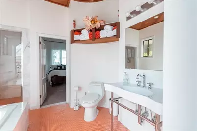 4 Red Cross Avenue #1A, Newport, RI 02840 - Photo 14