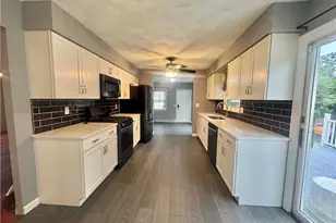 42 Locust Glen Dr, Cranston, RI 02921 - Photo 6
