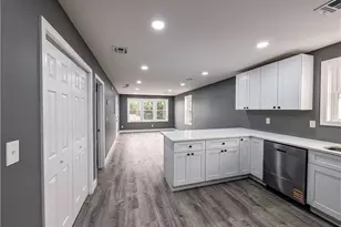 139 Benedict St, Providence, RI 02909 - Photo 18