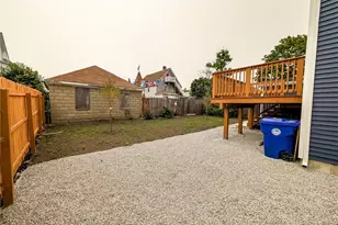 139 Benedict St, Providence, RI 02909 - Photo 6