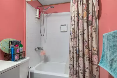 719 Forest Park, Middletown, RI 02842 - Photo 30