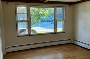 11 Rutherford Ct, Warwick, RI 02886 - Photo 4