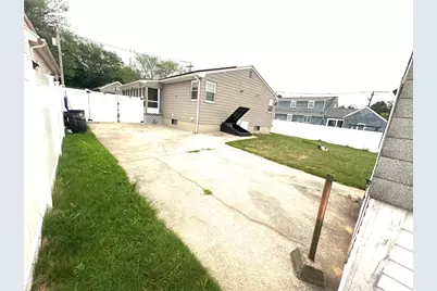 8 Ashby Street, Johnston, RI 02919 - Photo 26