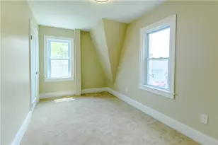 15 Redfern St, North Providence, RI 02911 - Photo 34