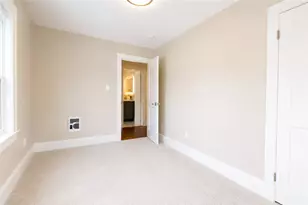 15 Redfern St, North Providence, RI 02911 - Photo 24