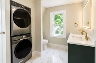 15 Redfern St, North Providence, RI 02911 - Photo 14