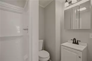 49 Dexter St, Portsmouth, RI 02871 - Photo 30