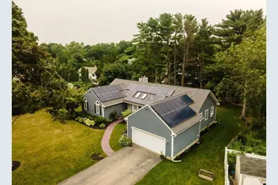 3 Meadow Circle, Barrington, RI 02806 - Photo 2