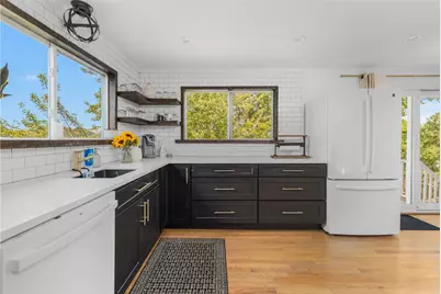30 Lock Lane, Portsmouth, RI 02871 - Photo 2