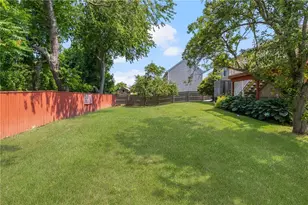 30 Lock Ln, Portsmouth, RI 02871 - Photo 14