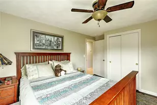 8 Halsey St, North Providence, RI 02911 - Photo 16