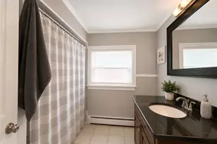 31 Foster St, Pawtucket, RI 02861 - Photo 8