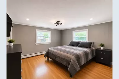 31 Foster Street, Pawtucket, RI 02861 - Photo 6