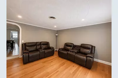31 Foster Street, Pawtucket, RI 02861 - Photo 10