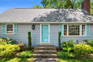 32 Short Rd, North Kingstown, RI 02852 - Photo 4