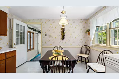 32 Short Road, North Kingstown, RI 02852 - Photo 8