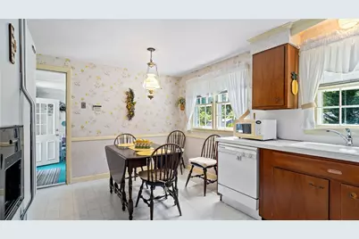 32 Short Road, North Kingstown, RI 02852 - Photo 6