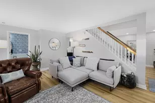208 Marlborough St, East Greenwich, RI 02818 - Photo 6