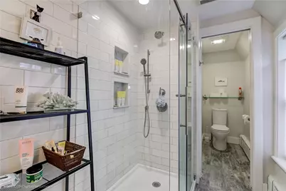 569 Spring Street #2, Newport, RI 02840 - Photo 20