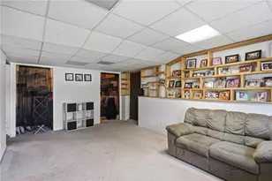 25 Oakridge Ct, Warwick, RI 02886 - Photo 28