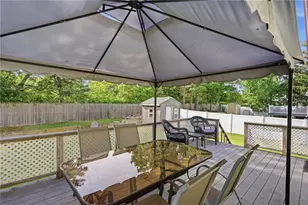 25 Oakridge Ct, Warwick, RI 02886 - Photo 32