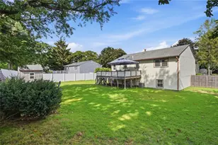 25 Oakridge Ct, Warwick, RI 02886 - Photo 34