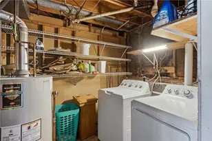 25 Oakridge Ct, Warwick, RI 02886 - Photo 30