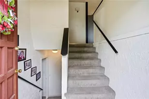 25 Oakridge Ct, Warwick, RI 02886 - Photo 20
