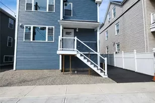 729 Potters Ave, Providence, RI 02907 - Photo 2