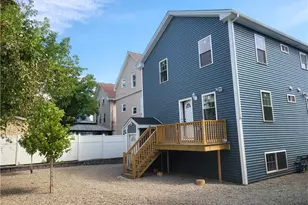 729 Potters Ave, Providence, RI 02907 - Photo 4