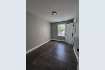 729 Potters Avenue, Providence, RI 02907 - Photo 18