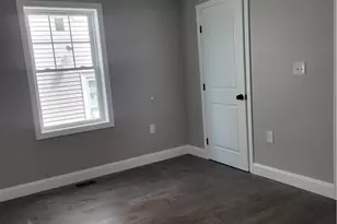 729 Potters Ave, Providence, RI 02907 - Photo 16