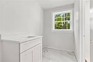 172 Pine Swamp Rd, Cumberland, RI 02864 - Photo 16