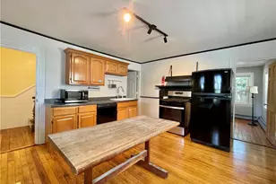 42 E Transit St, Providence, RI 02906 - Photo 2