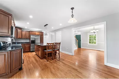 20 Wheelock Avenue, Cranston, RI 02920 - Photo 10