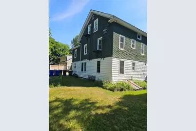 8 Snells Court, West Warwick, RI 02893 - Photo 2
