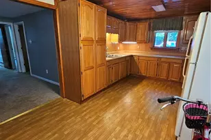 8 Snells Ct, West Warwick, RI 02893 - Photo 8
