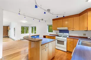 201 White Horn Dr, South Kingstown, RI 02881 - Photo 6
