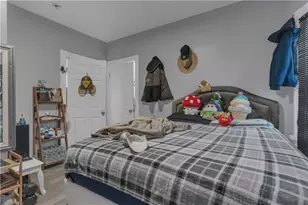 38 Mitchell St, Providence, RI 02907 - Photo 24
