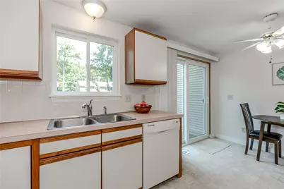 351 New London Avenue #106, Warwick, RI 02886 - Photo 14