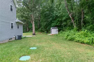 124 Mt Pleasant Rd, North Smithfield, RI 02896 - Photo 20