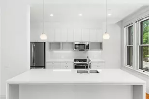 31 Parade St, Providence, RI 02909 - Photo 14