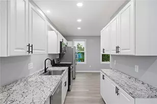 62 Cypress St, Providence, RI 02906 - Photo 8