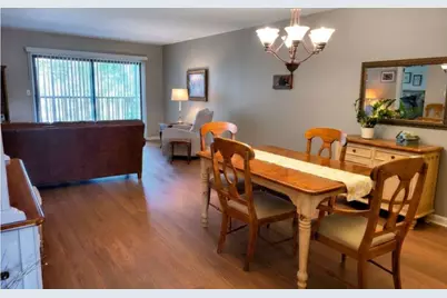 650 East Greenwich Avenue #308 Bldg 7, West Warwick, RI 02893 - Photo 4