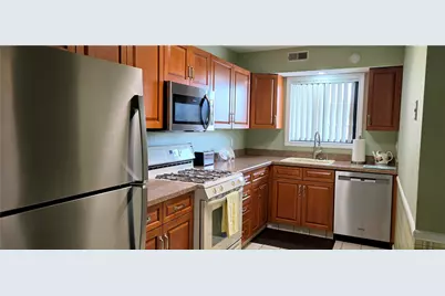 650 East Greenwich Avenue #308 Bldg 7, West Warwick, RI 02893 - Photo 1