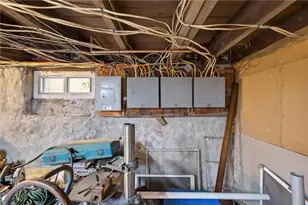 68 9th St, Providence, RI 02906 - Photo 42