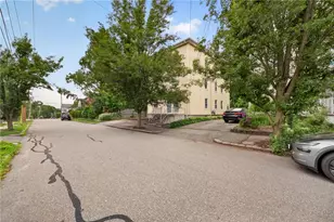 68 9th St, Providence, RI 02906 - Photo 6